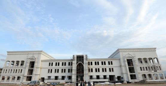 Türkiye’nin en büyük lisesine az kaldı