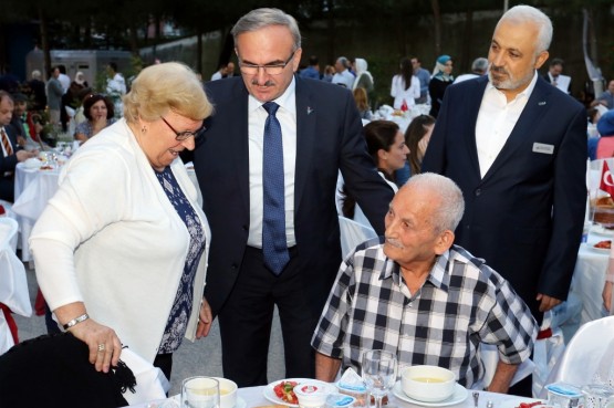 İMSİAD'TAN HUZURLU İFTAR.