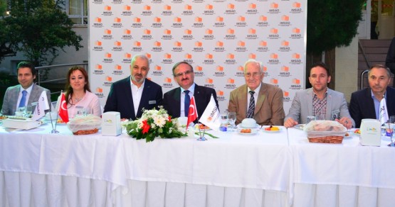 İMSİAD'TAN HUZURLU İFTAR.