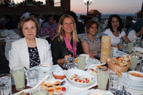 İMO KADIN MÜH İFTARI