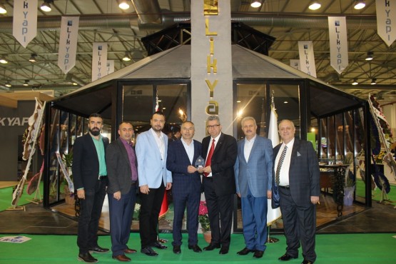 İMSİAD, fuarda stant açan üyelerini ziyaret etti