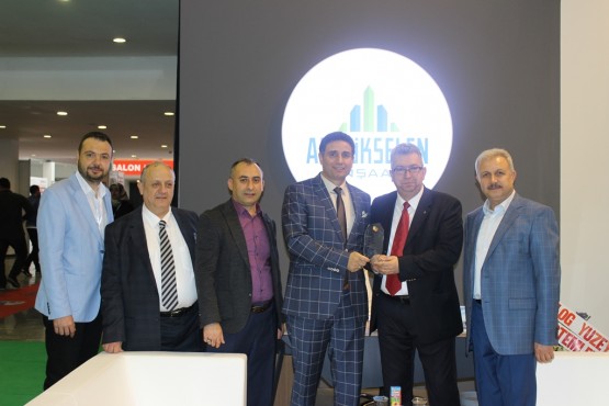 İMSİAD, fuarda stant açan üyelerini ziyaret etti