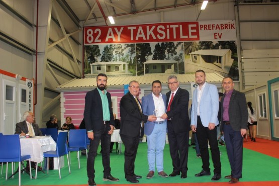 İMSİAD, fuarda stant açan üyelerini ziyaret etti