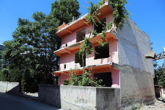 ULUS MAHALLESİ MEYDANI