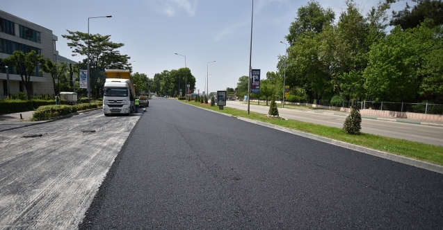 Asfalt çalışmalarında kesintisiz mesai