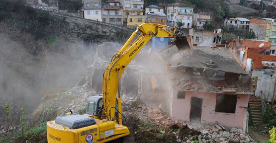 Riskli binaların yıkım süresi uzatılıyor