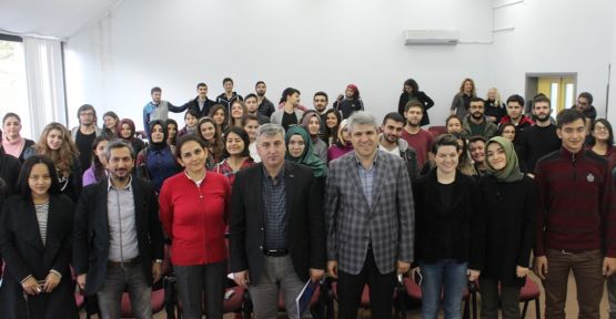 Tuğcu, geleceğin mimarlarına seslendi