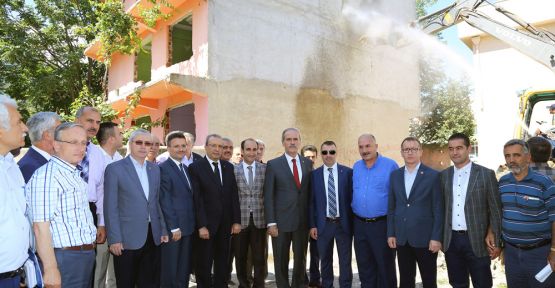 Ulus Mahallesi Meydanına Kavuşuyor