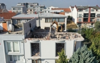 Osmangazi’de ruhsatsız katlara anında müdahale