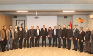 İMSİAD’da Şeref Demir güven tazeledi