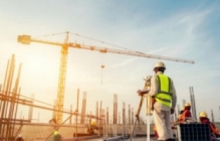 Türk müteahhitler 33 ülkede 6,5 milyar dolarlık iş üstlendi