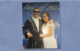 İNHANLI AİLESİNDE MEZUNİYET SEVİNCİ