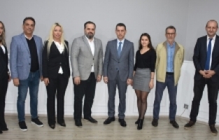 Tesis yönetimlerinde  profesyonel dönem