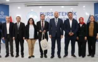 BTÜ öğrencilerinden  sektöre yön veren zirve