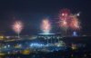 Görkemli stada, görkemli açılış