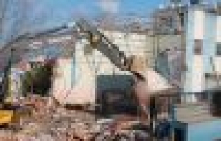 Hasarlı binalar mutlaka yıkılacak