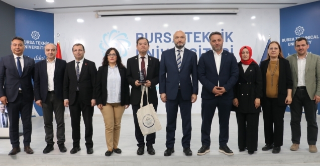 BTÜ öğrencilerinden sektöre yön veren zirve