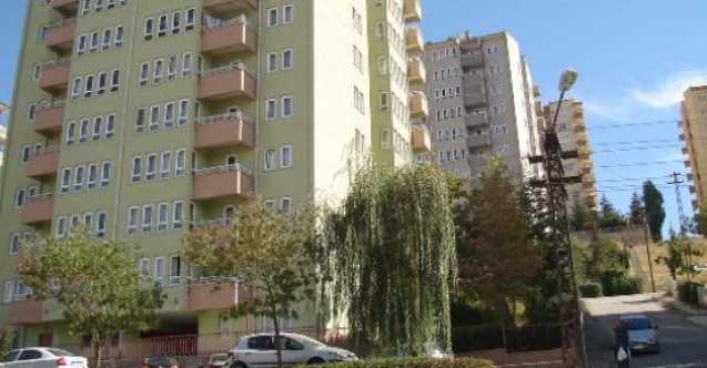 Çekirgedeki Maliye lojmanları yıkılıyor