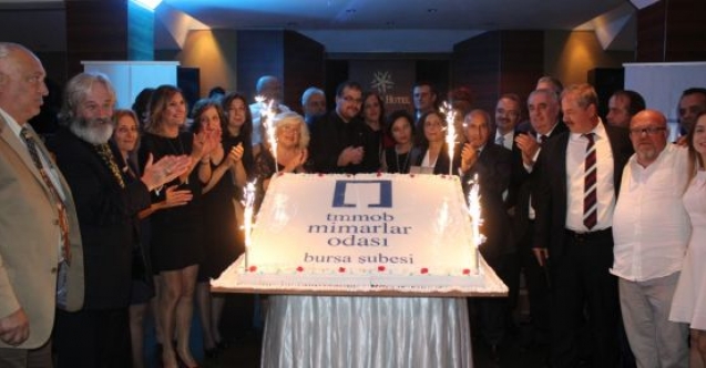 Mimarlar baloda buluştu